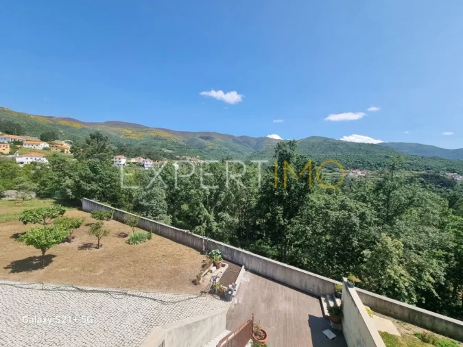 Moradia T5 para Venda em Aldeias e Mangualde da Serra Foto 36