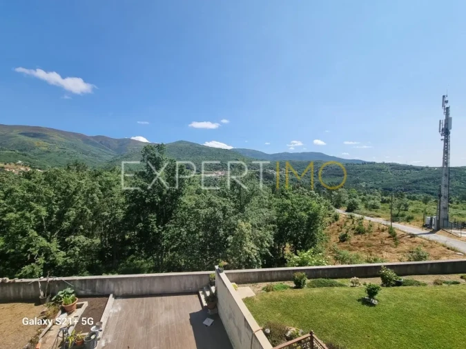 Moradia T5 para Venda em Aldeias e Mangualde da Serra Foto 37