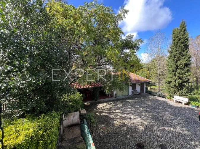 Moradia T3 para Venda em São Silvestre Foto 18