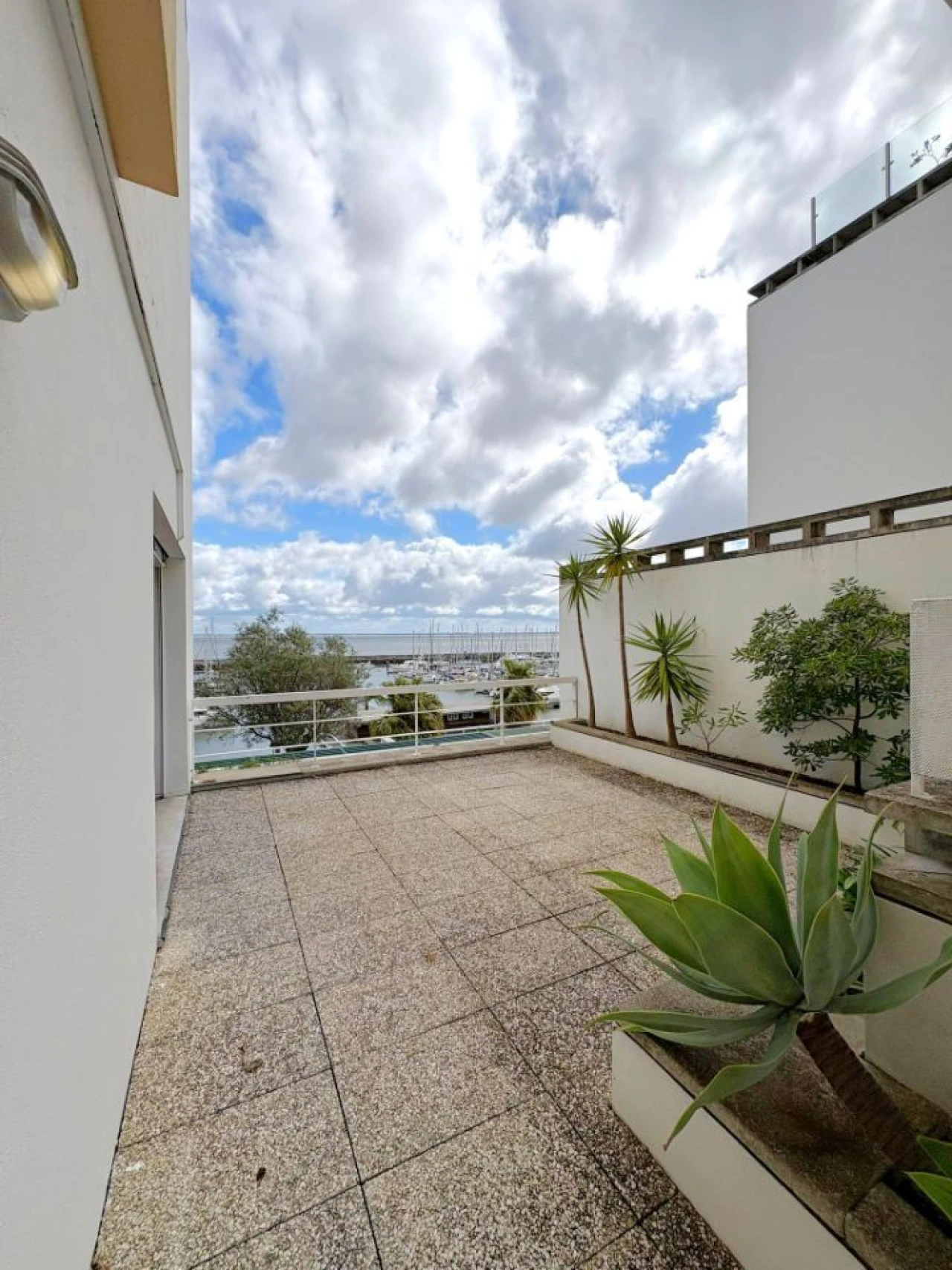 Apartamento T2 para Arrendamento em Parque das Nações Foto 13