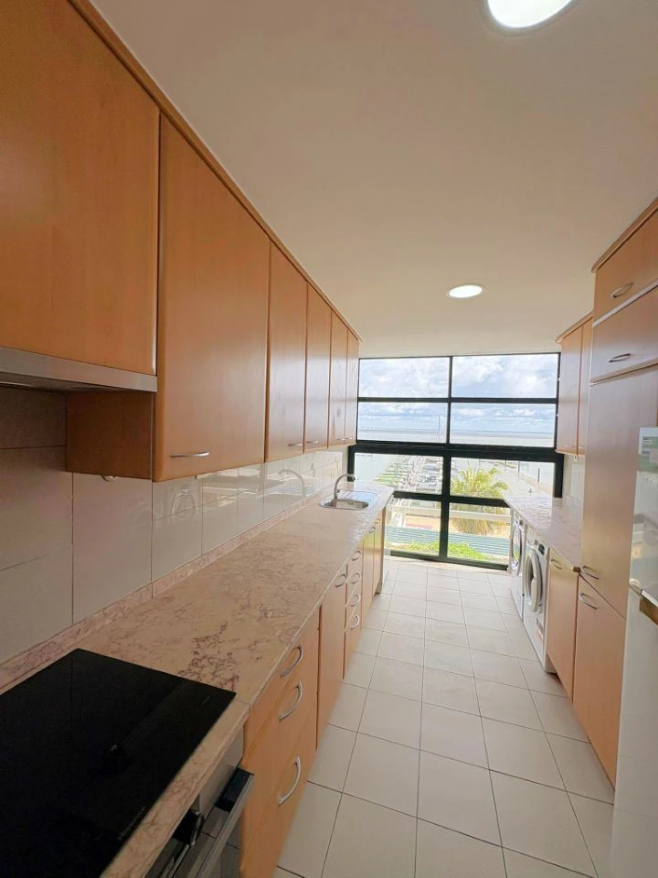 Apartamento T2 para Arrendamento em Parque das Nações Foto 17