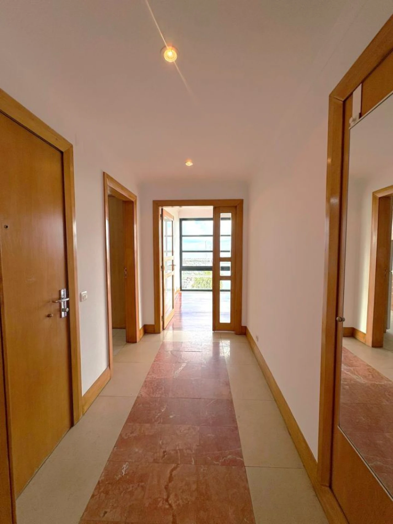 Apartamento T2 para Arrendamento em Parque das Nações Foto 19