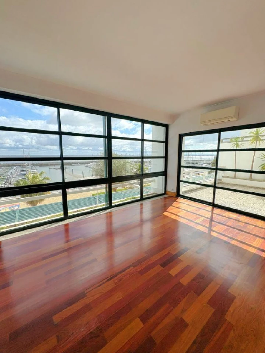 Apartamento T2 para Arrendamento em Parque das Nações Foto 1