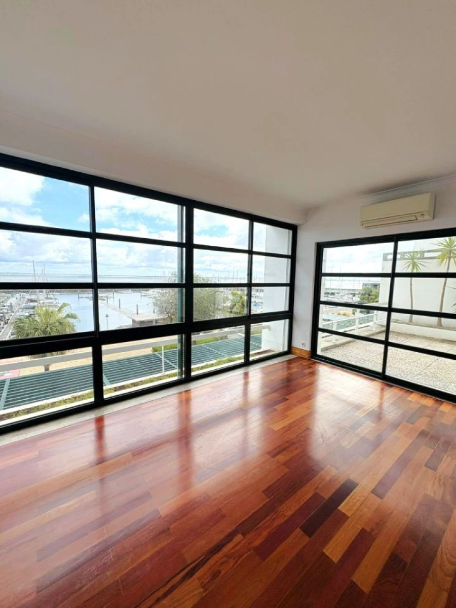 Apartamento T2 para Arrendamento em Parque das Nações Foto 3