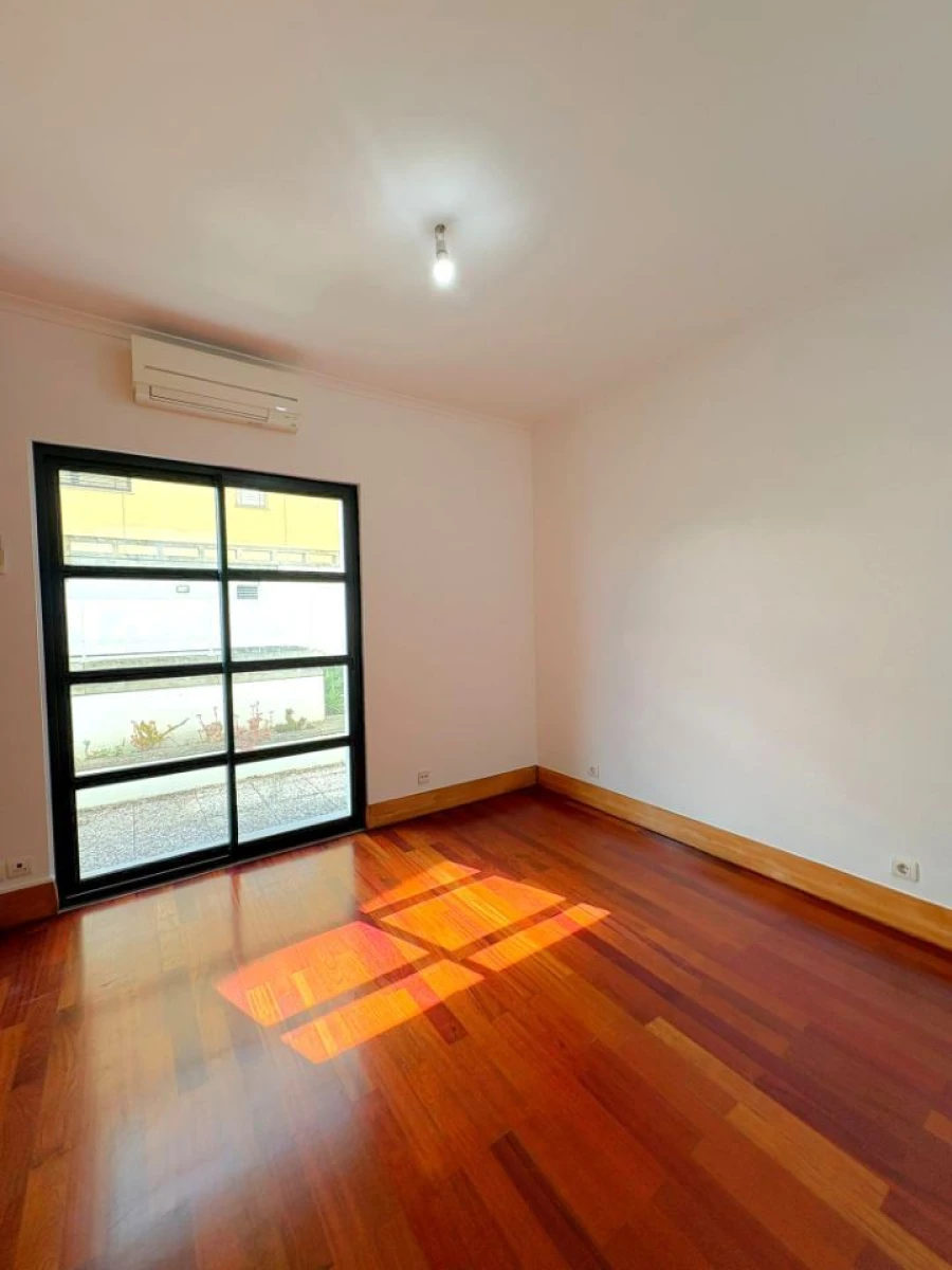 Apartamento T2 para Arrendamento em Parque das Nações Foto 21