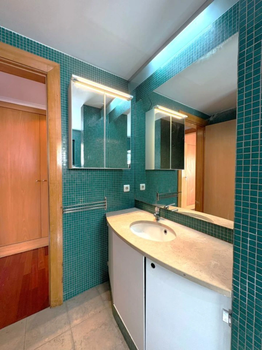 Apartamento T2 para Arrendamento em Parque das Nações Foto 27