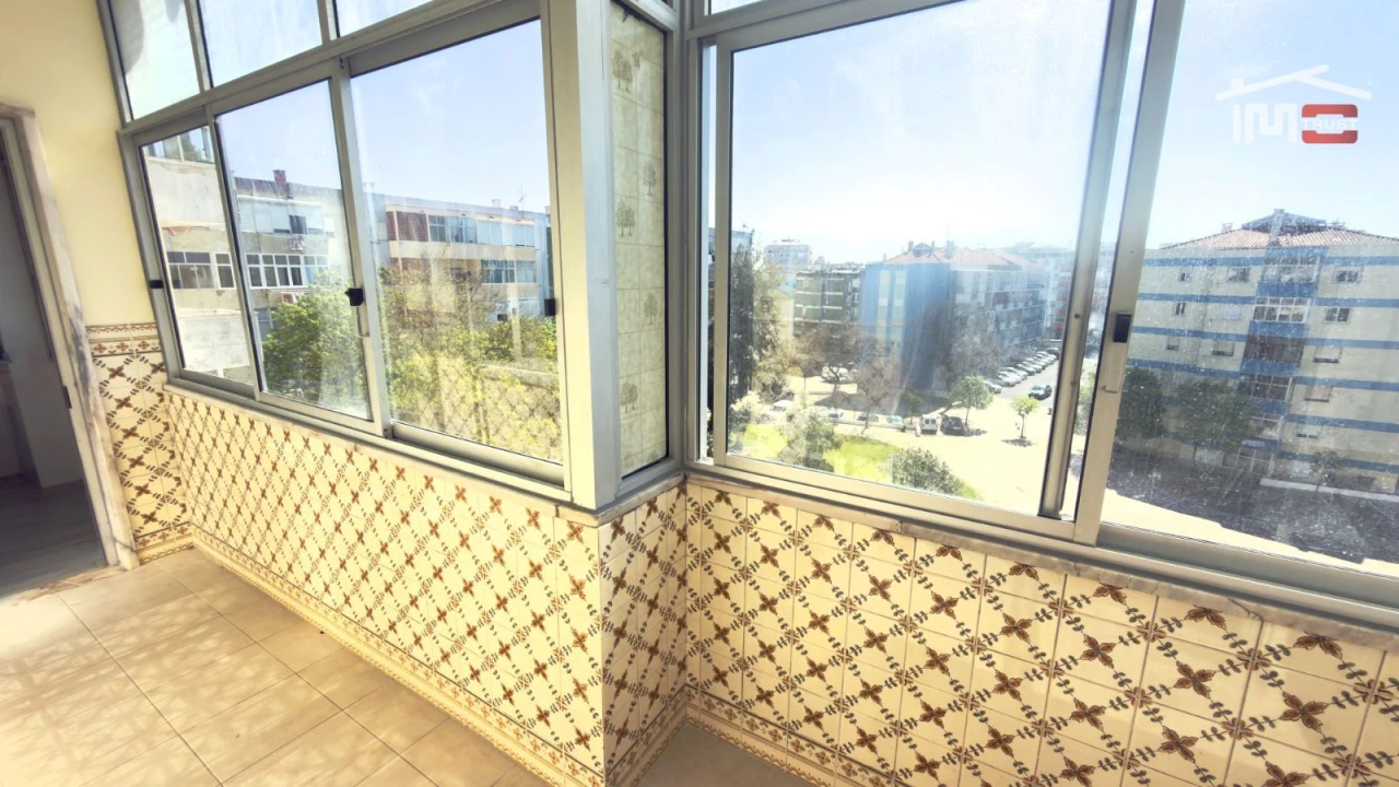 Apartamento T3 para Venda em Laranjeiro e Feijó Foto 12