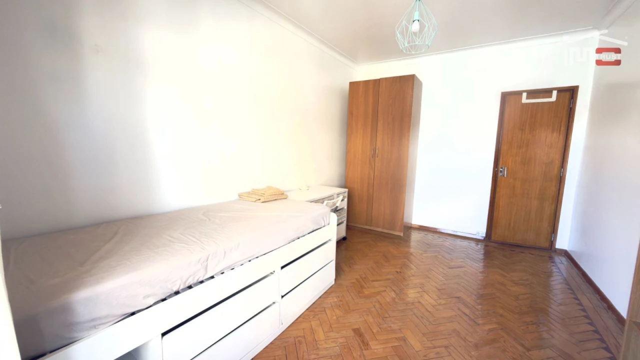 Apartamento T3 para Venda em Laranjeiro e Feijó Foto 28