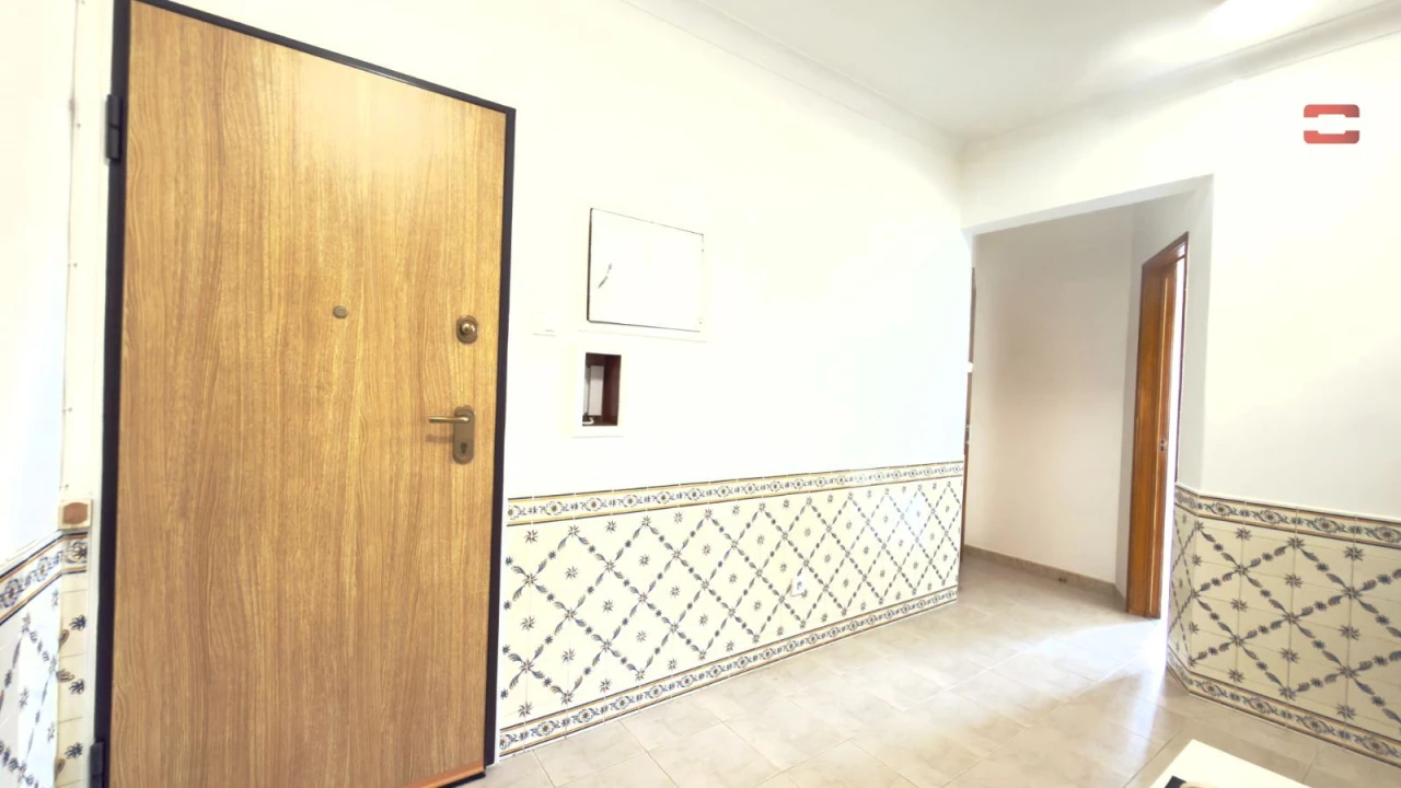 Apartamento T3 para Venda em Laranjeiro e Feijó Foto 30