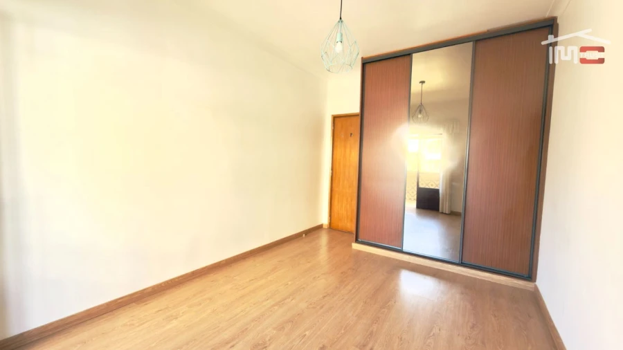 Apartamento T3 para Venda em Laranjeiro e Feijó Foto 18