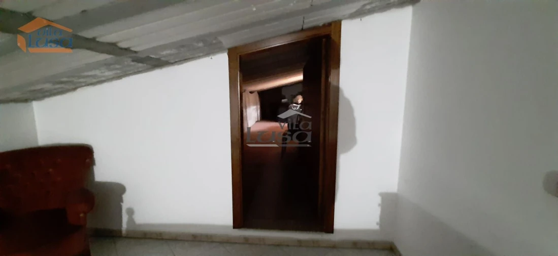 Moradia T6 para Venda em Passos Foto 19