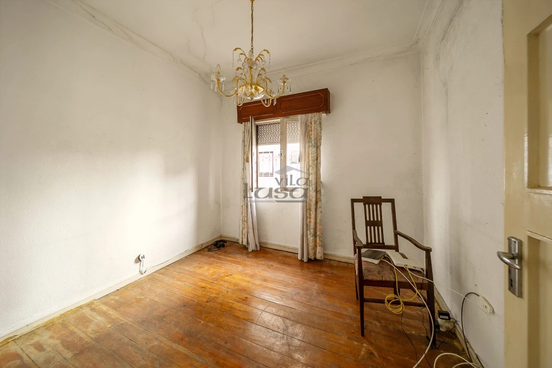 Moradia T4 para Venda em Oliveira do Douro Foto 14