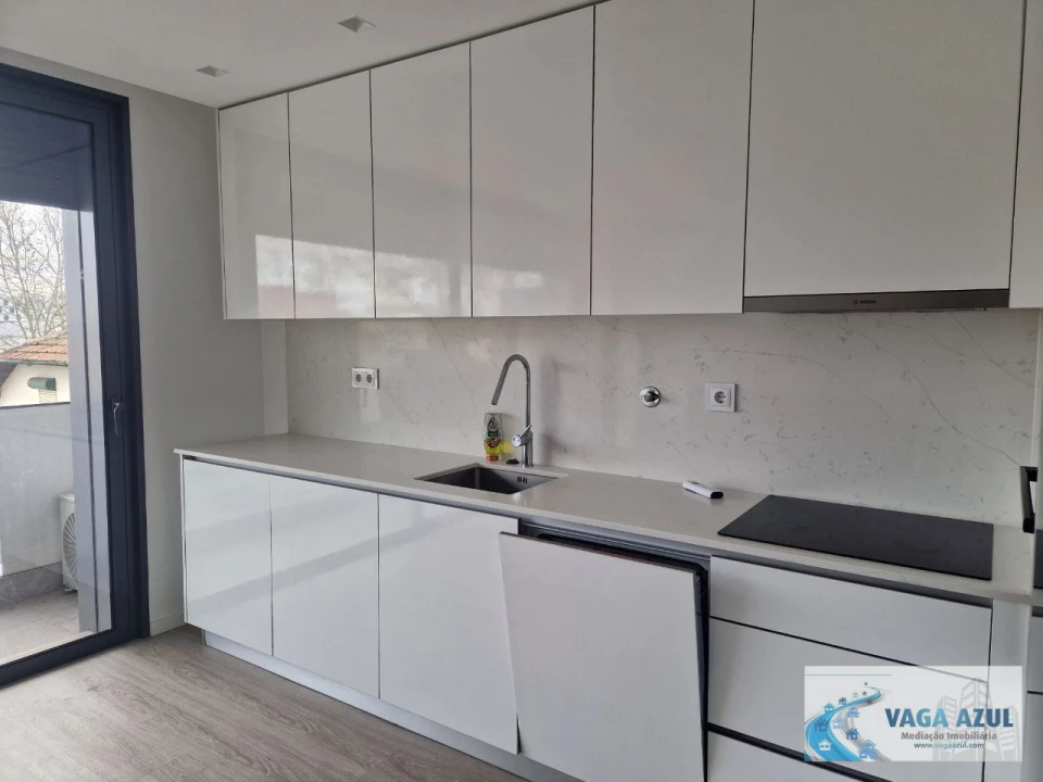 Apartamento T1 para Arrendamento em São Mamede de Infesta e Senhora da Hora Foto 3