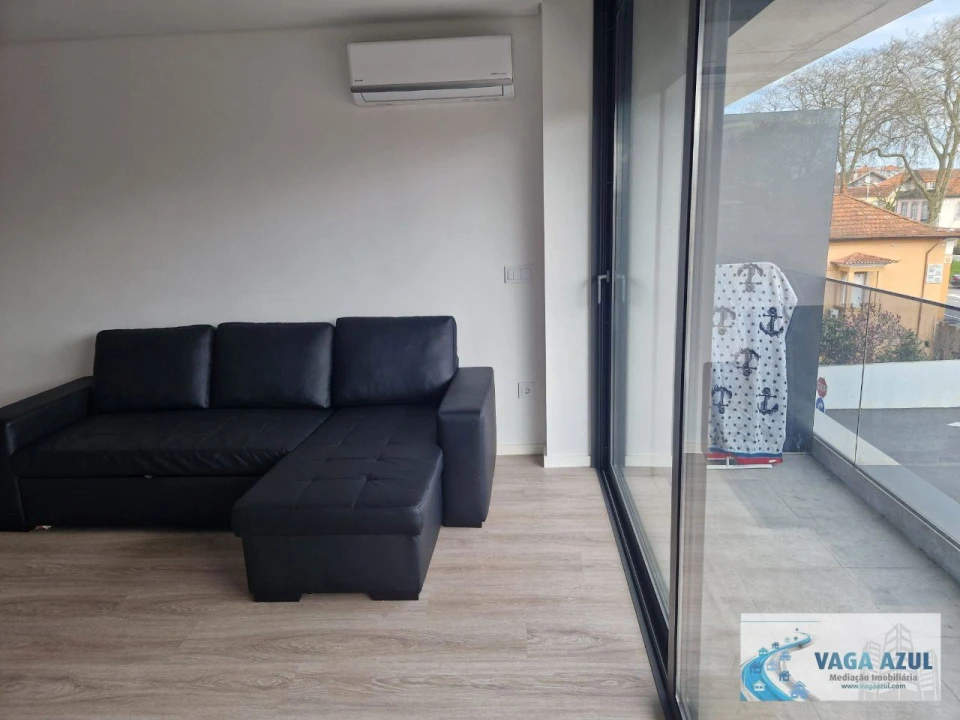 Apartamento T1 para Arrendamento em São Mamede de Infesta e Senhora da Hora Foto 5