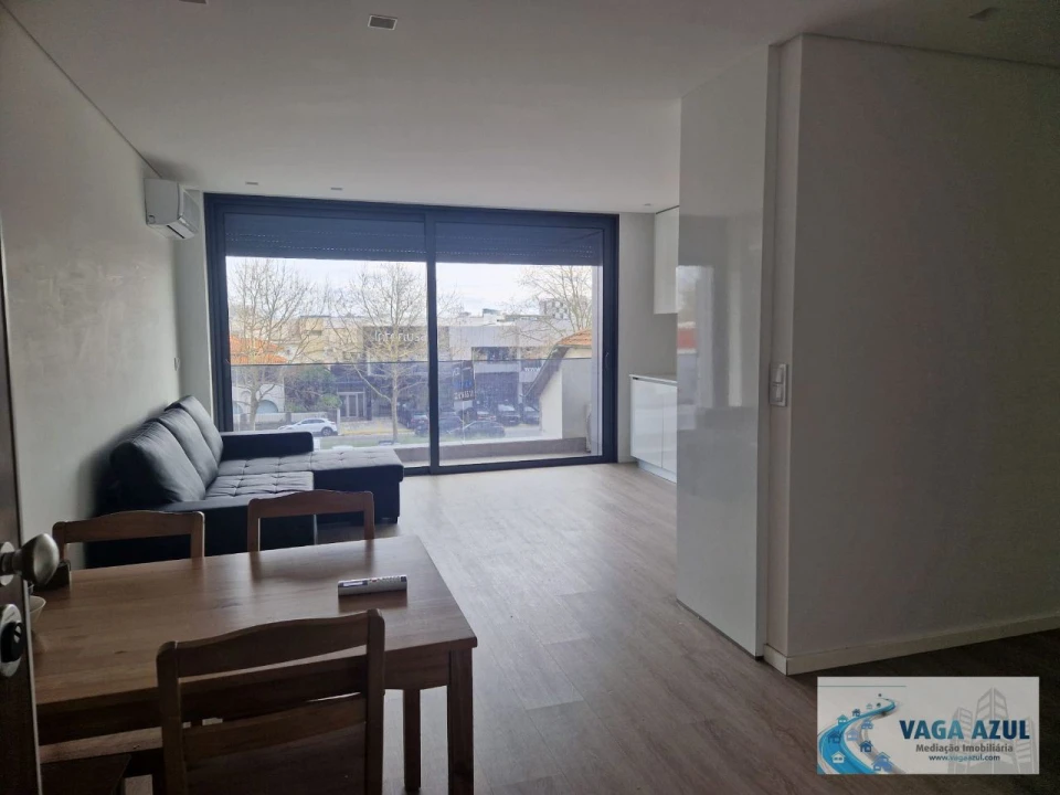 Apartamento T1 para Arrendamento em São Mamede de Infesta e Senhora da Hora Foto 8