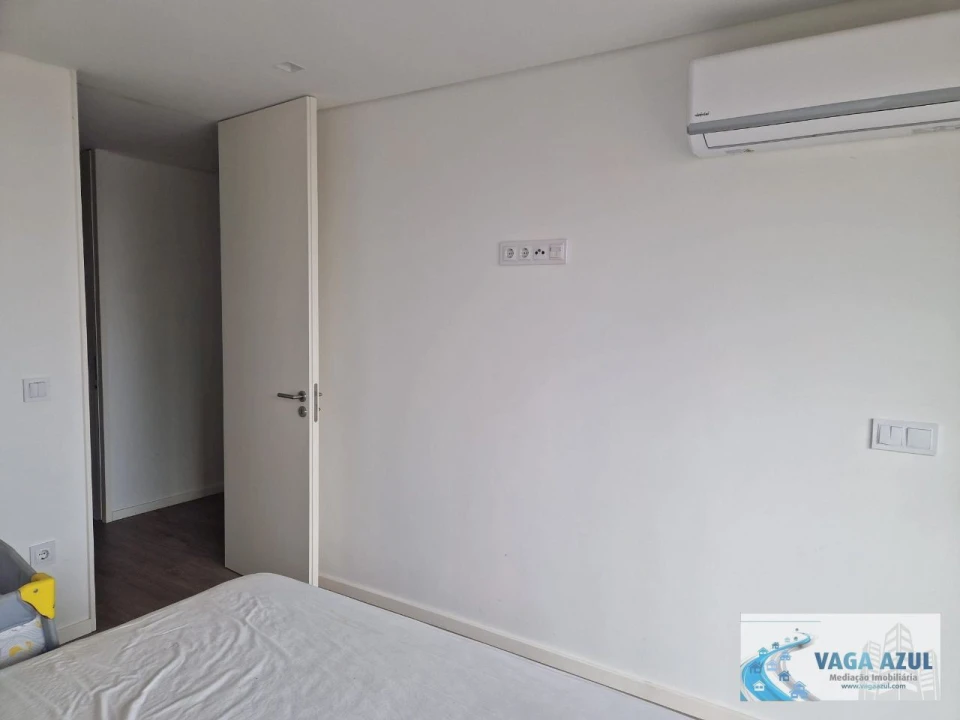 Apartamento T1 para Arrendamento em São Mamede de Infesta e Senhora da Hora Foto 12