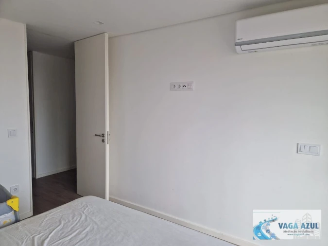 Apartamento T1 para Arrendamento em São Mamede de Infesta e Senhora da Hora Foto 12