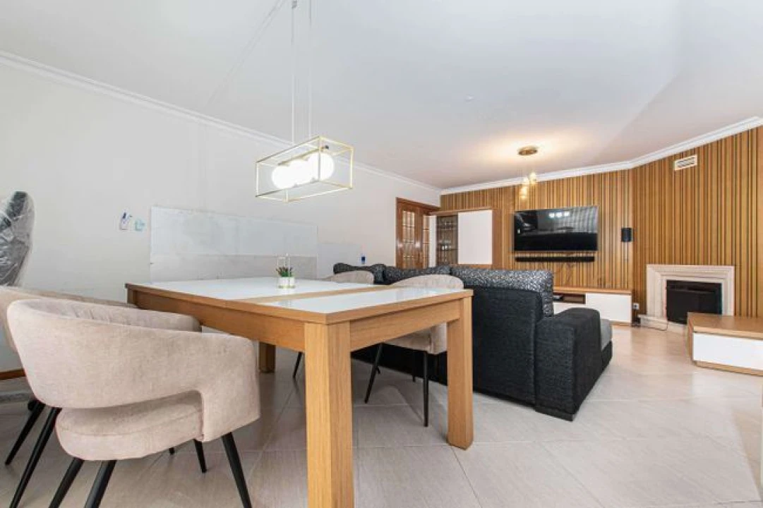 Apartamento T3 para Venda em Queluz e Belas Foto 11