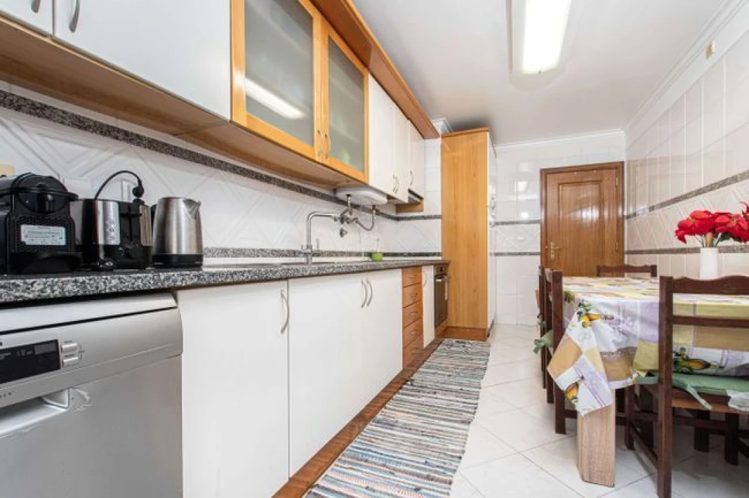 Apartamento T3 para Venda em Queluz e Belas Foto 12