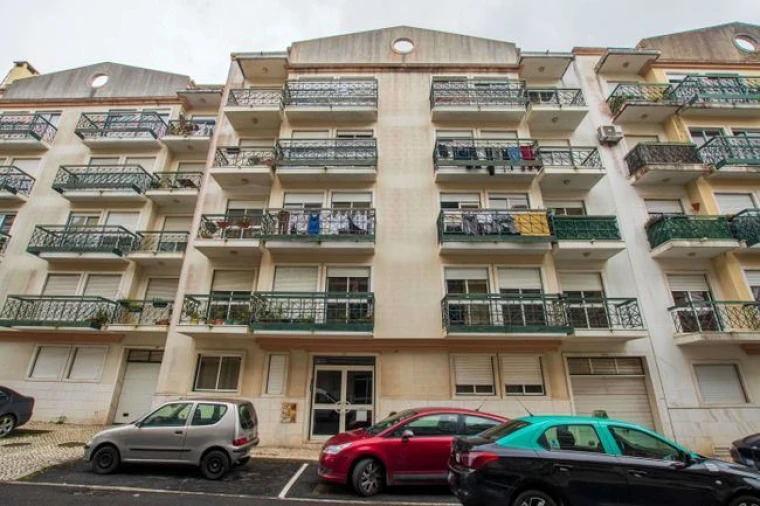 Apartamento T3 para Venda em Queluz e Belas Foto 6