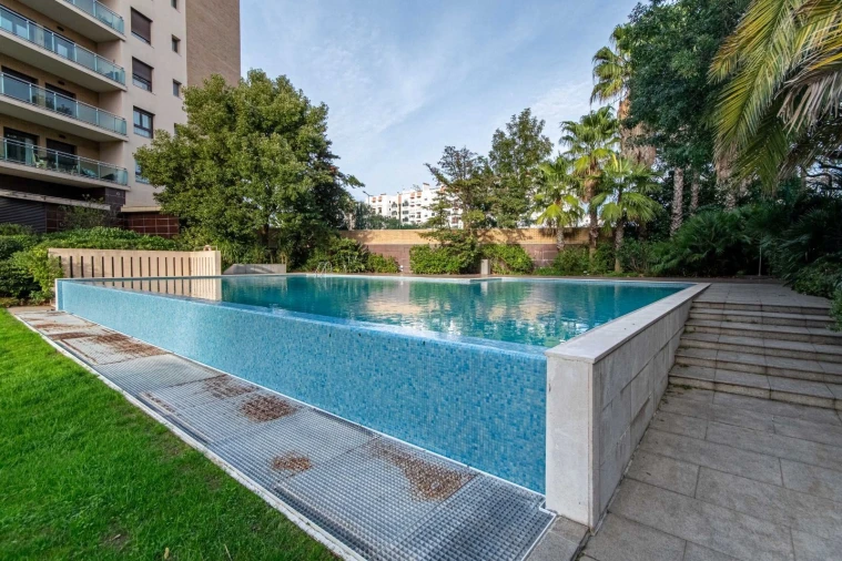 Apartamento T2 para Arrendamento em Odivelas Foto 16