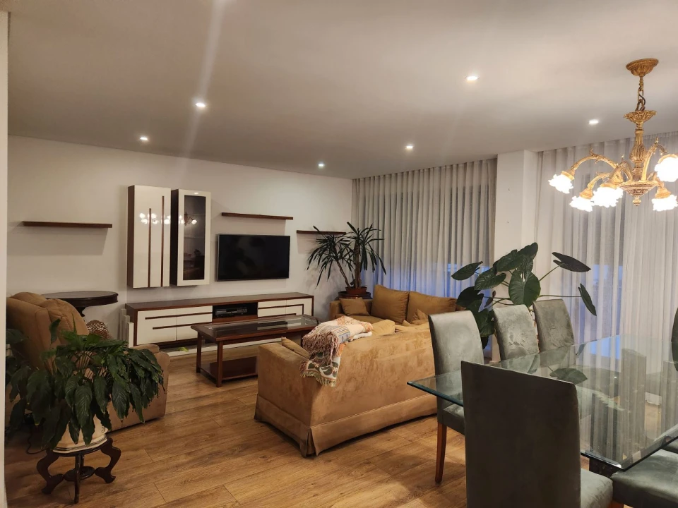 Apartamento T2 para Venda em Paranhos Foto 2