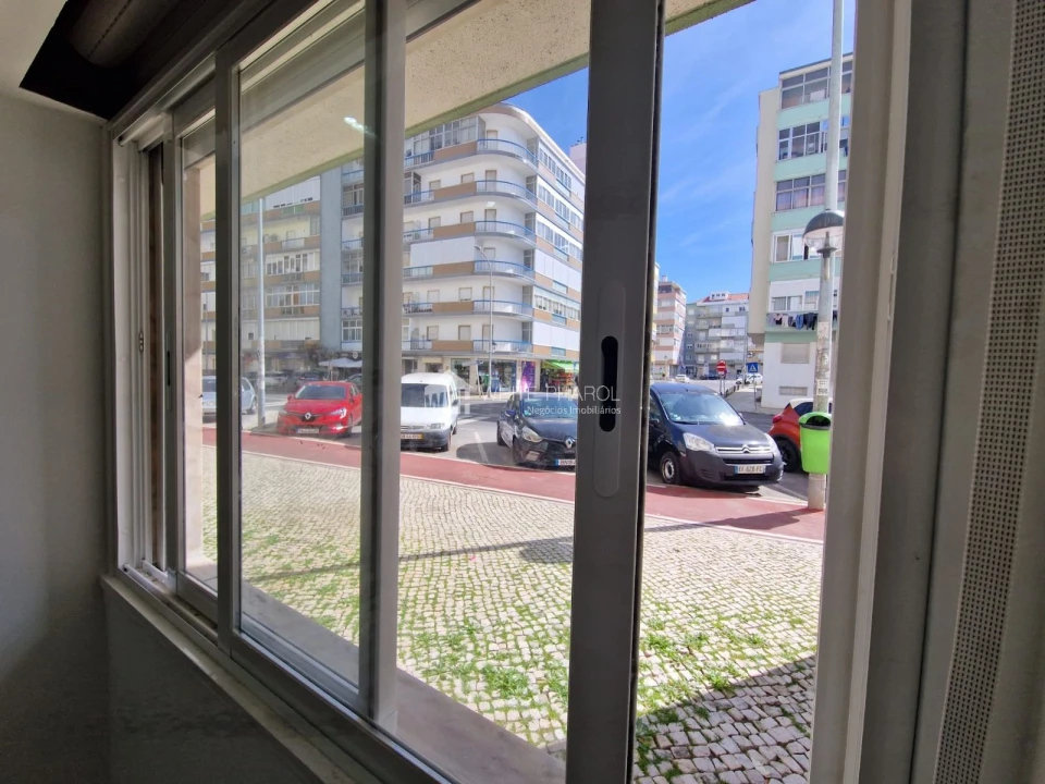 Apartamento T1 para Venda em Águas Livres Foto 2