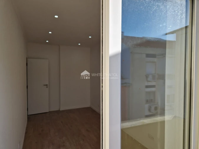 Apartamento T1 para Venda em Águas Livres Foto 6