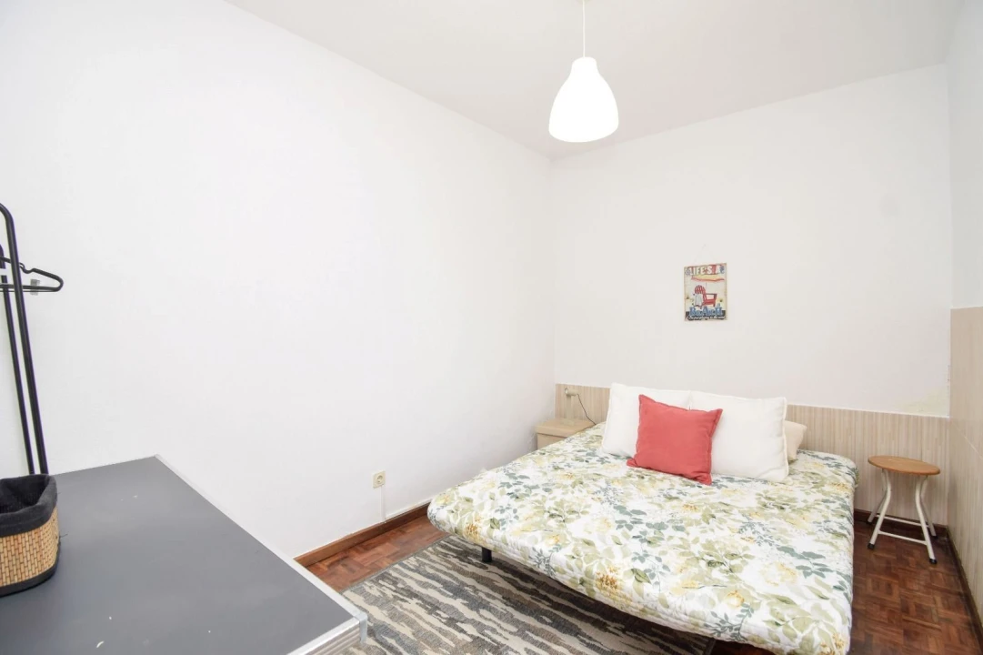 Quinta T2 para Venda em Colares Foto 5