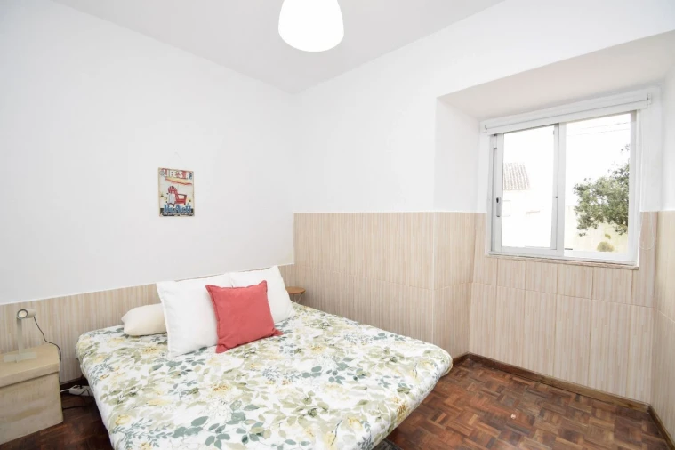 Quinta T2 para Venda em Colares Foto 6