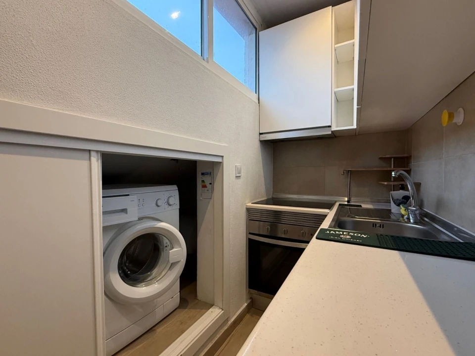 Apartamento T2 para Venda em Queluz e Belas Foto 3