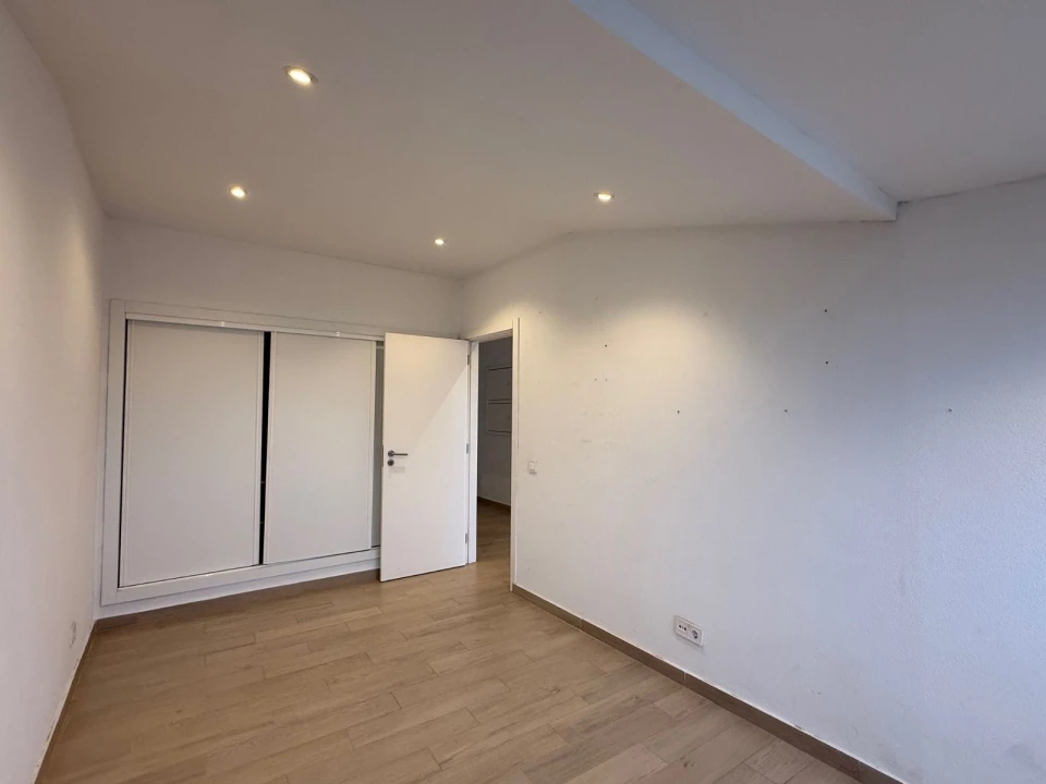 Apartamento T2 para Venda em Queluz e Belas Foto 11