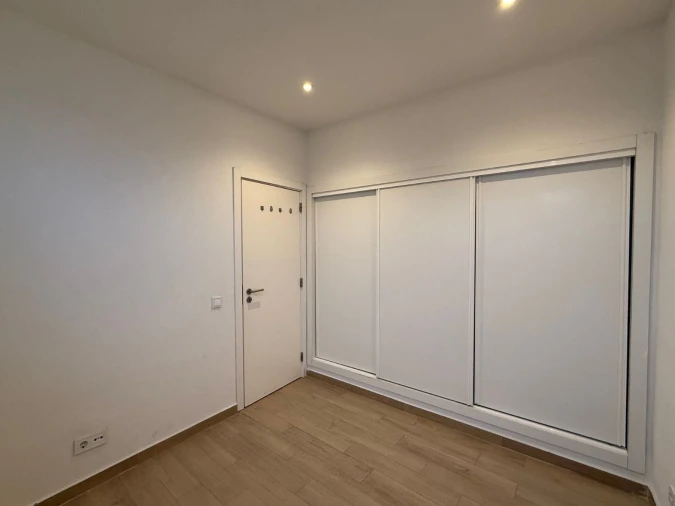 Apartamento T2 para Venda em Queluz e Belas Foto 12