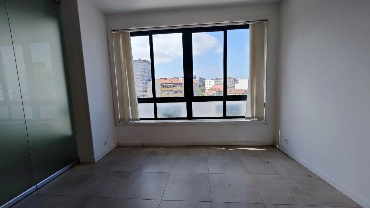 Escritório para Arrendamento em Mafamude e Vilar do Paraíso Foto 9