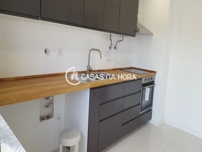 Apartamento T2 para Arrendamento em União das Freguesias de Setúbal Foto 6