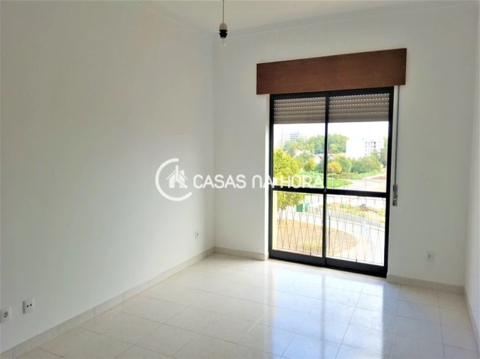 Apartamento T2 para Arrendamento em União das Freguesias de Setúbal Foto 9