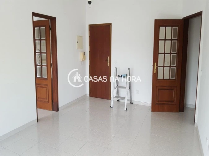 Apartamento T2 para Arrendamento em União das Freguesias de Setúbal Foto 11