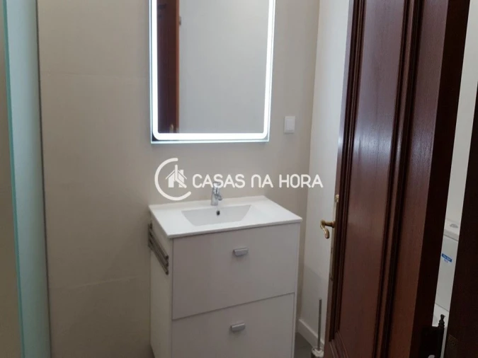 Apartamento T2 para Arrendamento em União das Freguesias de Setúbal Foto 16