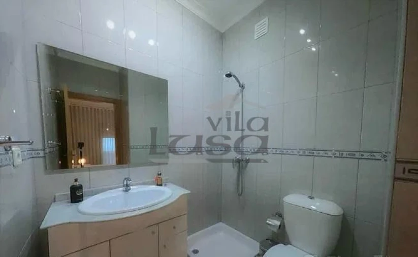 Apartamento T2 para Arrendamento em Fânzeres e São Pedro da Cova Foto 14