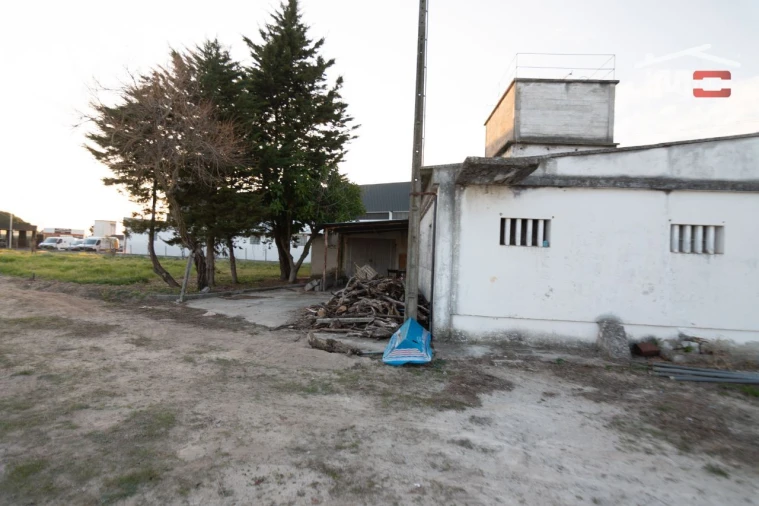 Terreno Misto para Venda em Vale de Santarem Foto 20