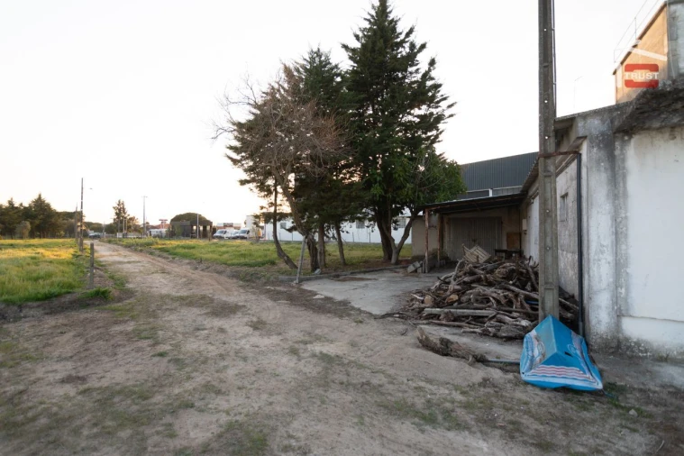 Terreno Misto para Venda em Vale de Santarem Foto 22