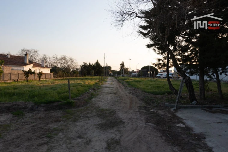 Terreno Misto para Venda em Vale de Santarem Foto 24
