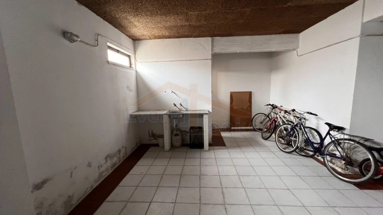 Apartamento T1 para Venda em Peniche Foto 25