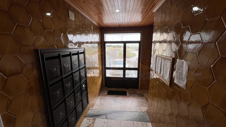 Apartamento T1 para Venda em Peniche Foto 2