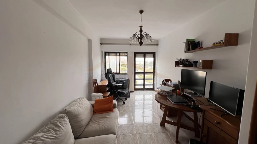 Apartamento T1 para Venda em Peniche Foto 9