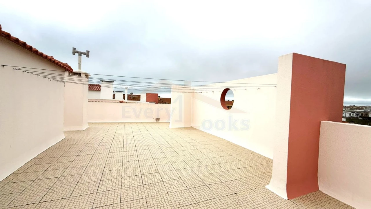 Apartamento T1 para Venda em Peniche Foto 29