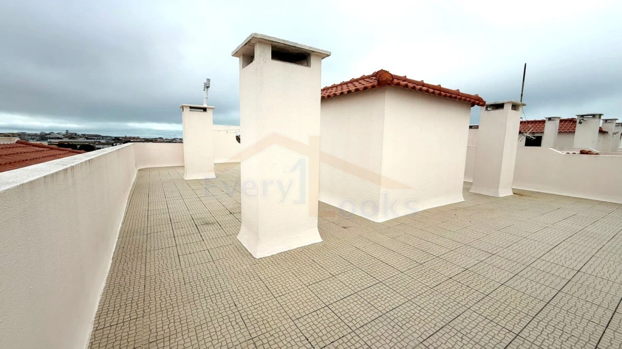 Apartamento T1 para Venda em Peniche Foto 28