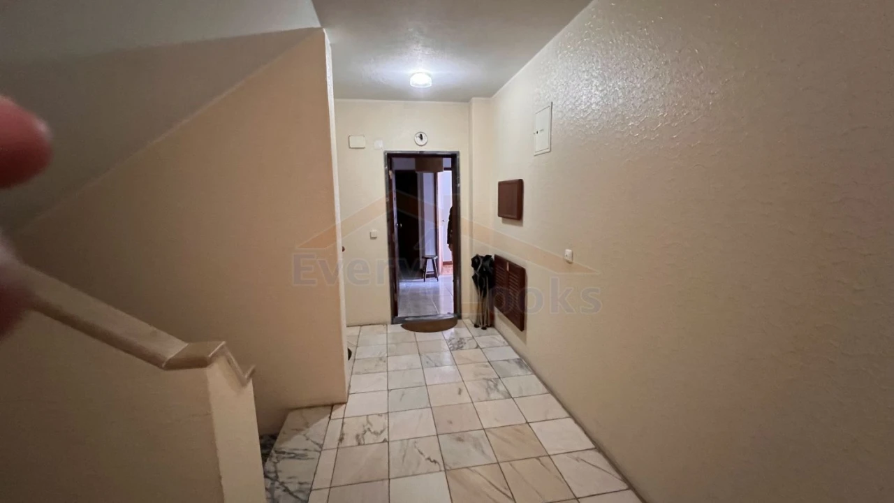Apartamento T1 para Venda em Peniche Foto 3