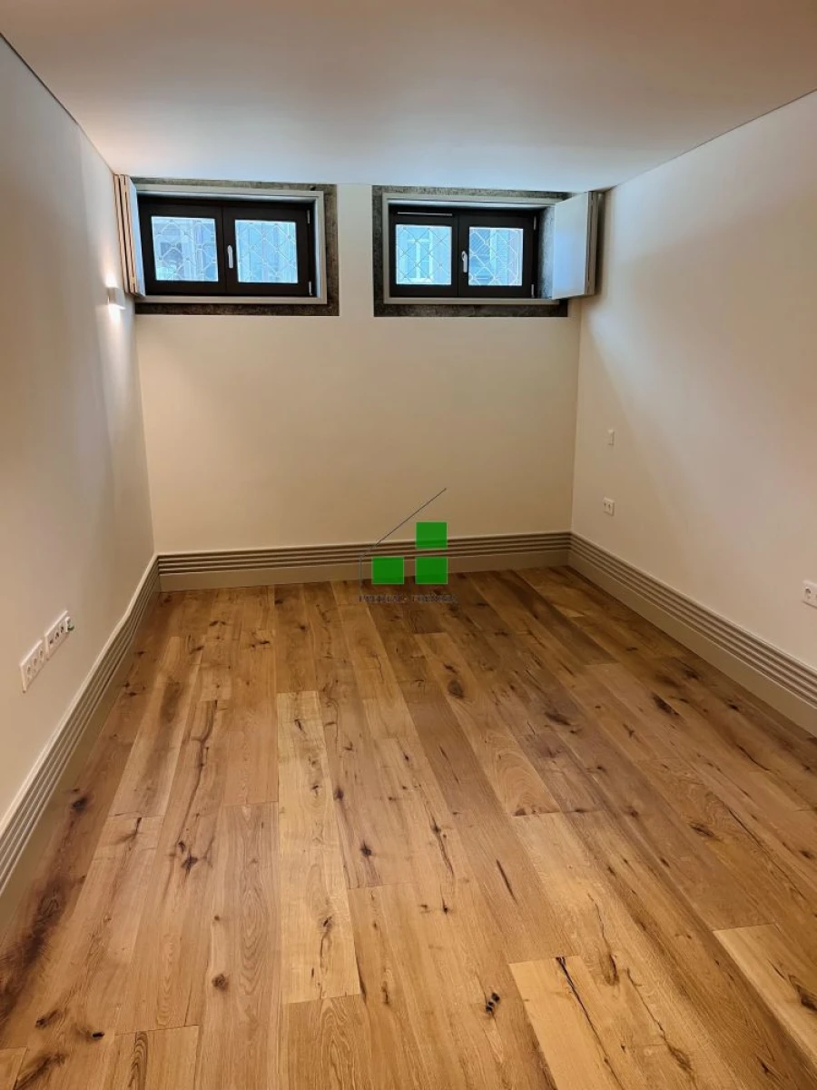 Apartamento T0 para Venda em Cedofeita, Santo Ildefonso, Sé, Miragaia, São Nicolau e Vitória Foto 4