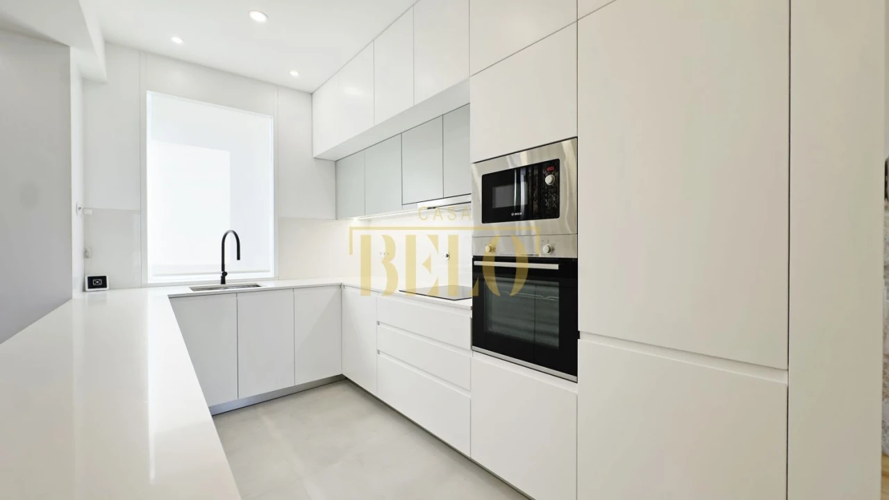 Apartamento T2 para Venda em Cedofeita, Santo Ildefonso, Sé, Miragaia, São Nicolau e Vitória Foto 8